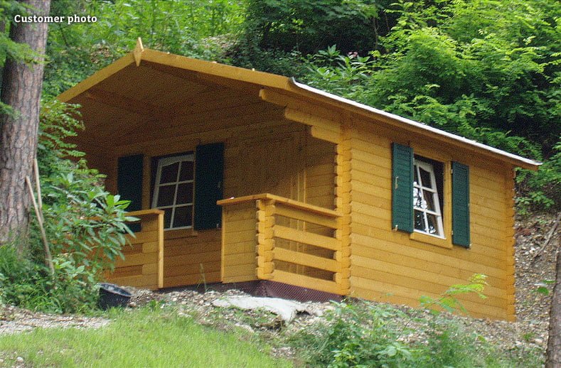 Emma (10.4 sqm + 4.2 sqm) log cabin with terrace and shutters
